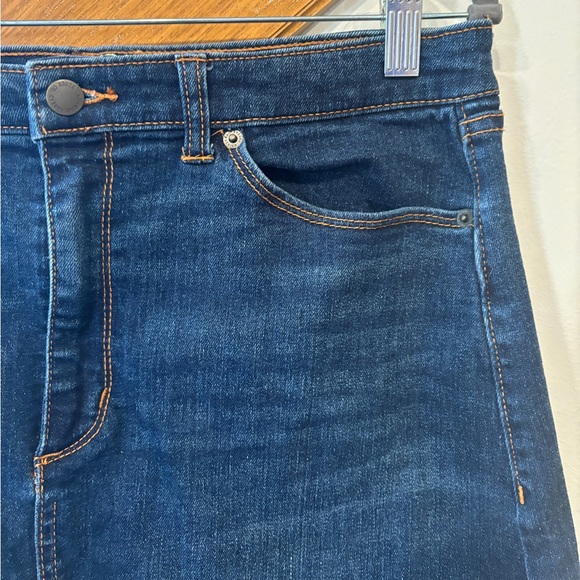 Universal Thread Blue Denim Women's Skirt - Picture 3 of 6